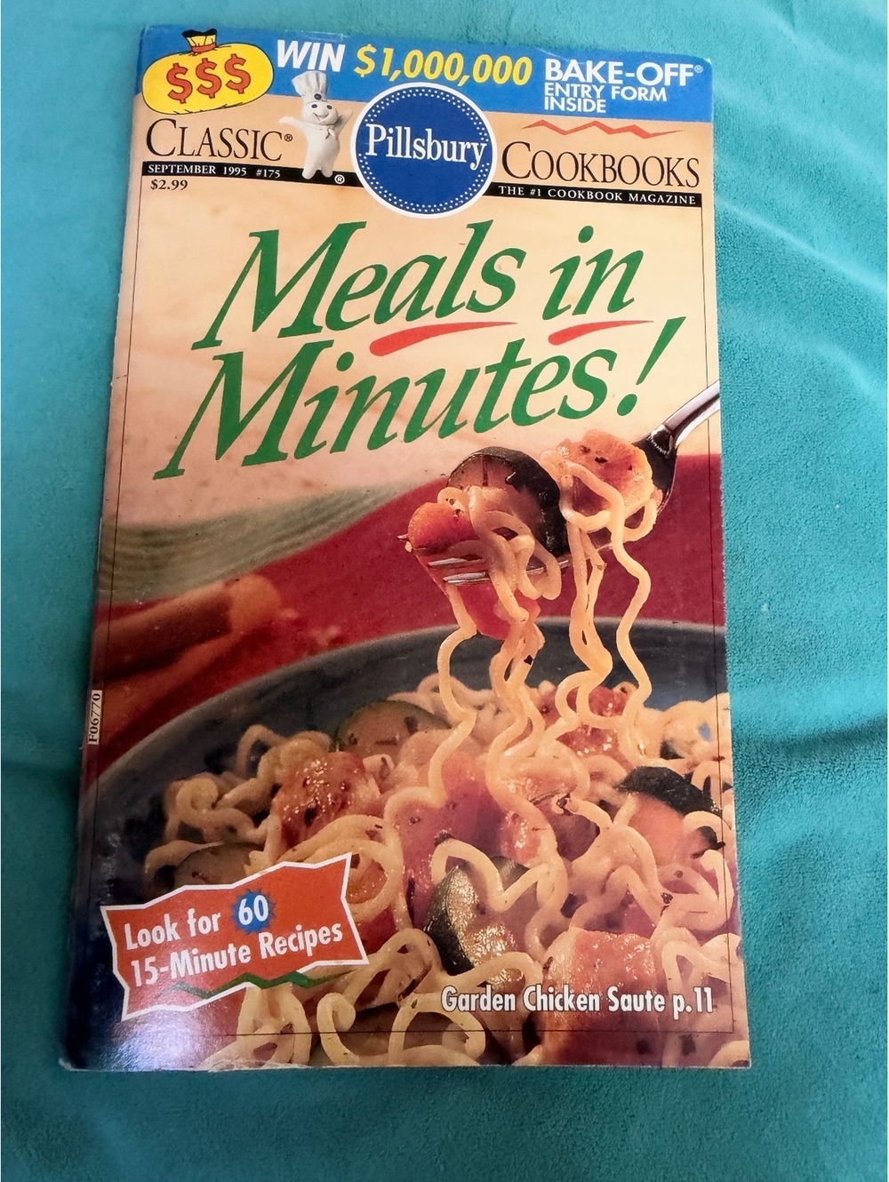 Classic Pillsbury Cookbooks: Meals in Minutes! Cookbook - 60 Quick and Easy 15-